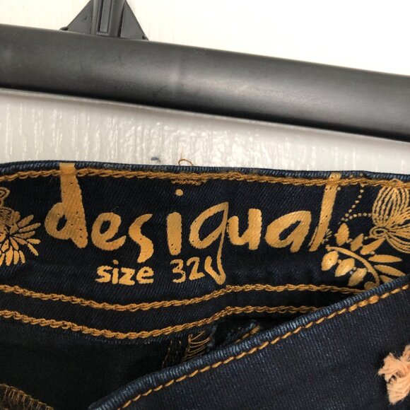 Desigual Women's Dark Wash Skinny Jeans Size 32W - Stylish & Comfortable Fit NWT - Picture 2 of 10